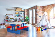 Kindersitzgruppe mit Sonnenschirm JASMIN, blau/weiß/rot