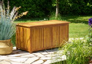 Holz-Aufbewahrungsbox ACACIA mit Rollen, 117x50x59 cm, naturbraun